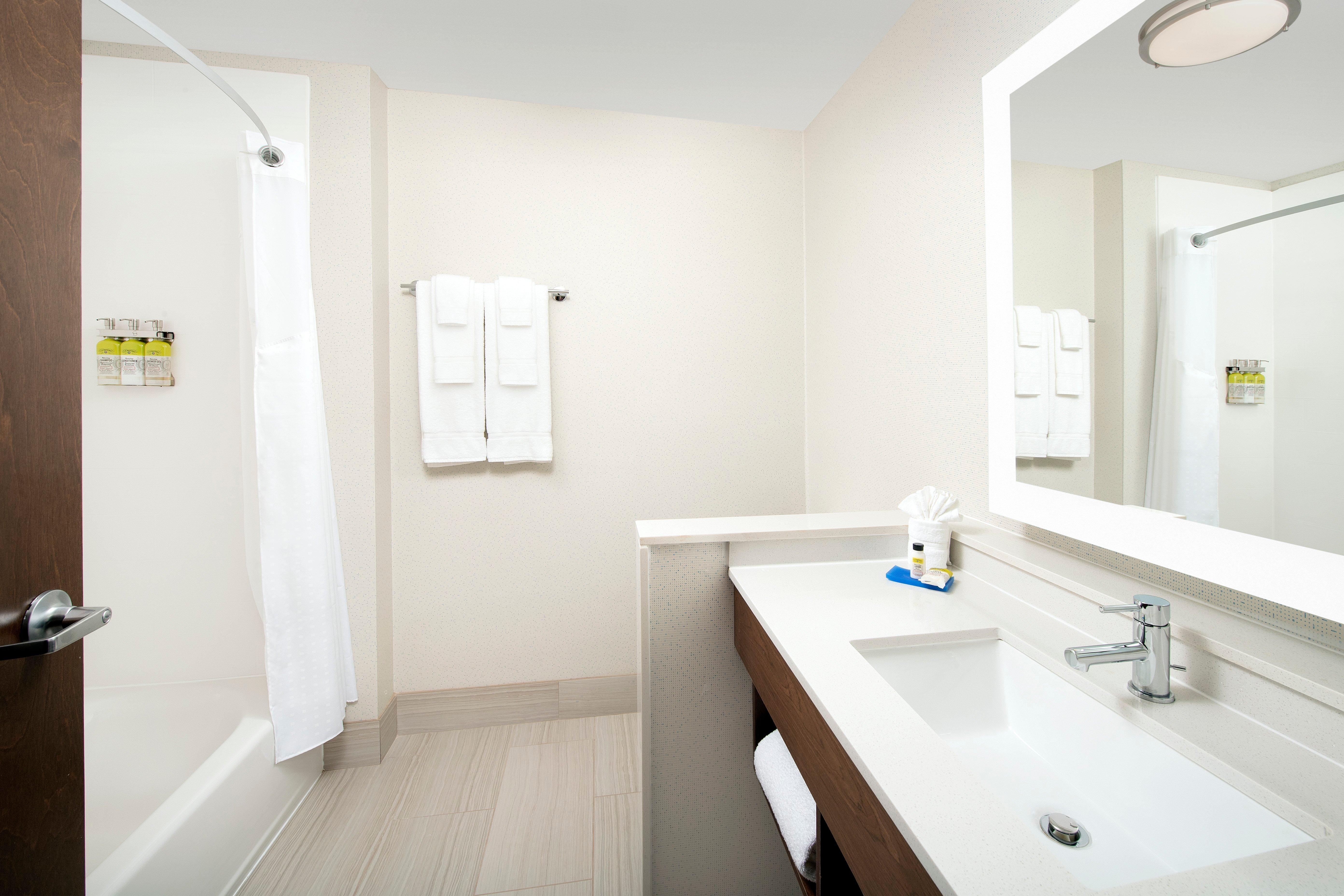Holiday Inn Express & Suites Kingsland I-95-Naval Base Area By Ihg Exterior photo