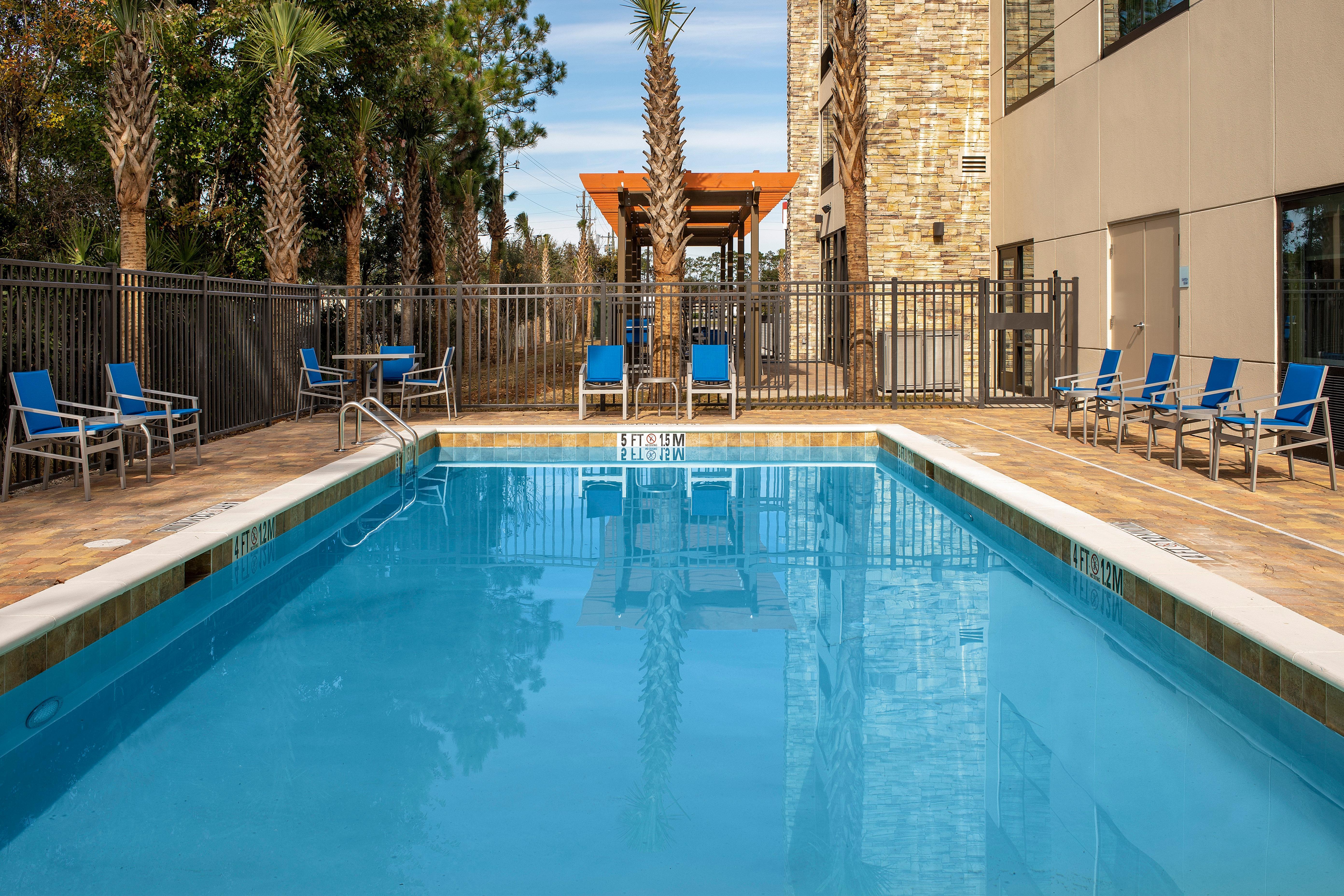 Holiday Inn Express & Suites Kingsland I-95-Naval Base Area By Ihg Exterior photo