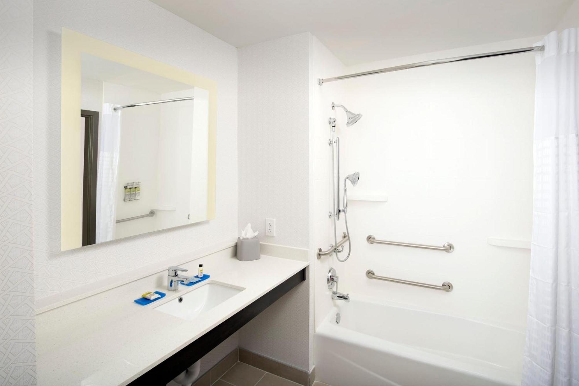 Holiday Inn Express & Suites Kingsland I-95-Naval Base Area By Ihg Exterior photo